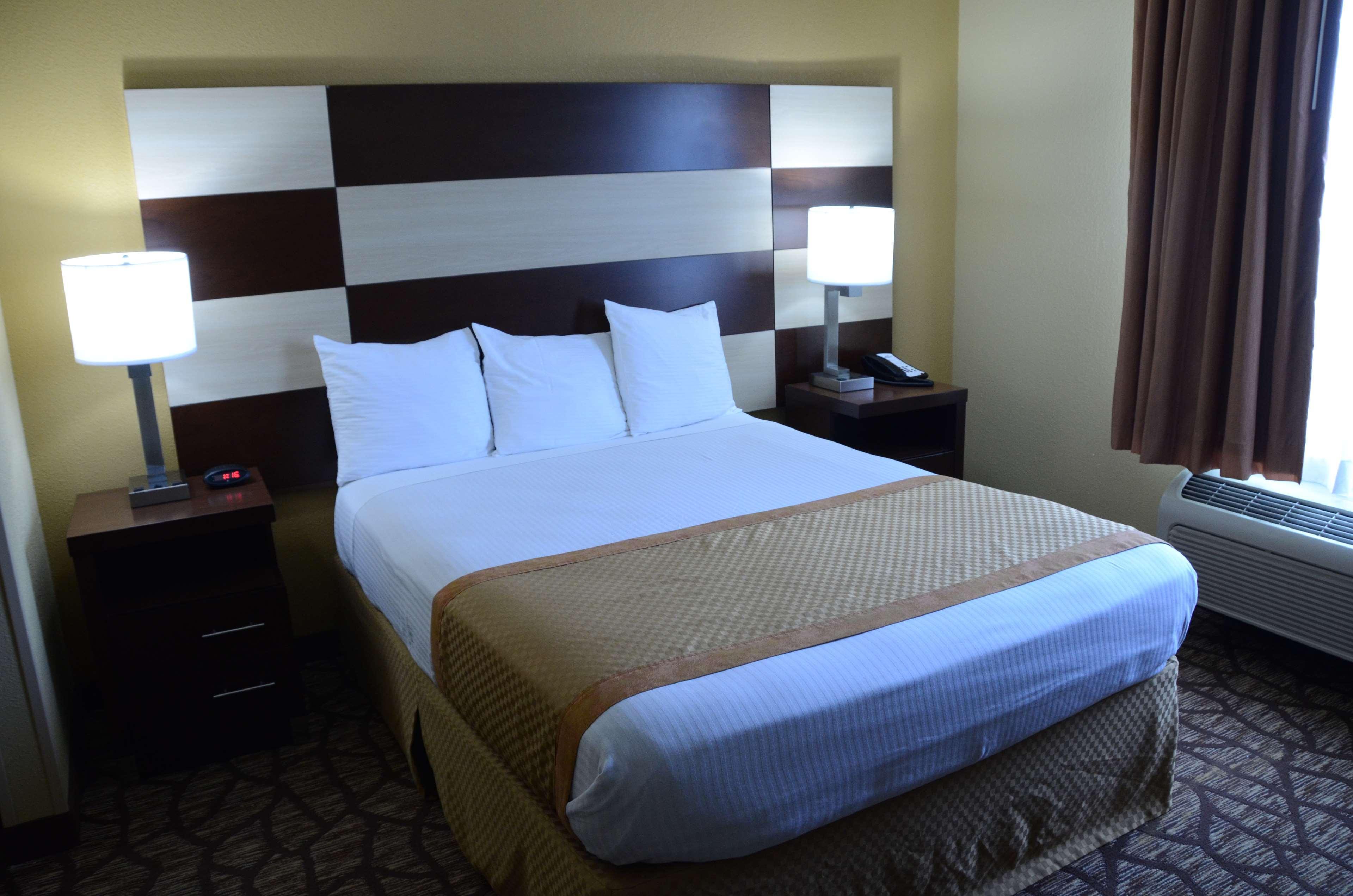 Best Western Joliet Inn & Suites Екстериор снимка